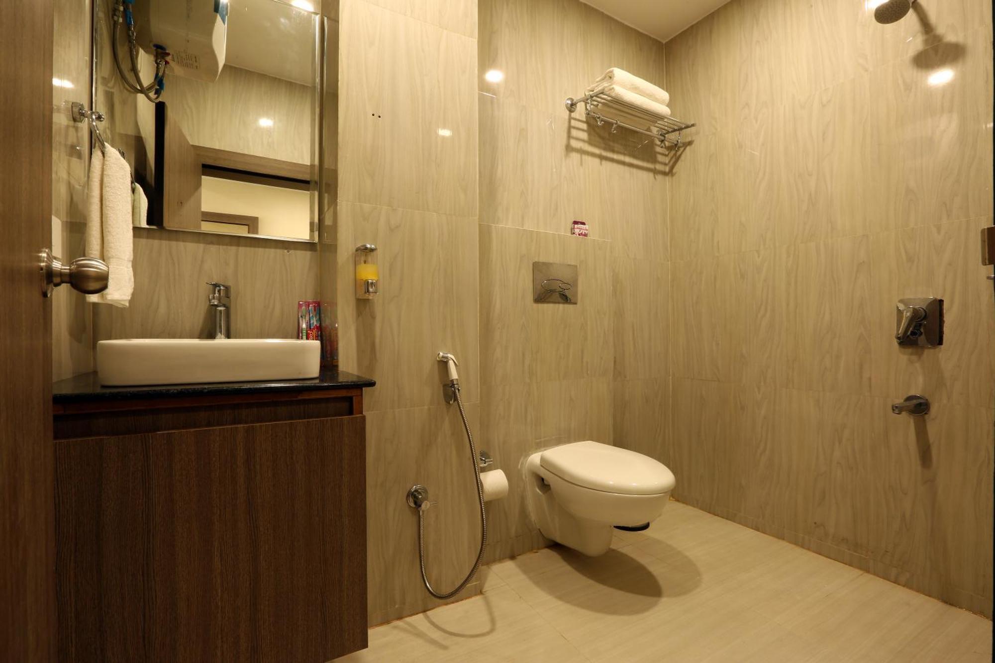 Hotel Aerostay Residency Igi Airport Delhi New Delhi Bagian luar foto